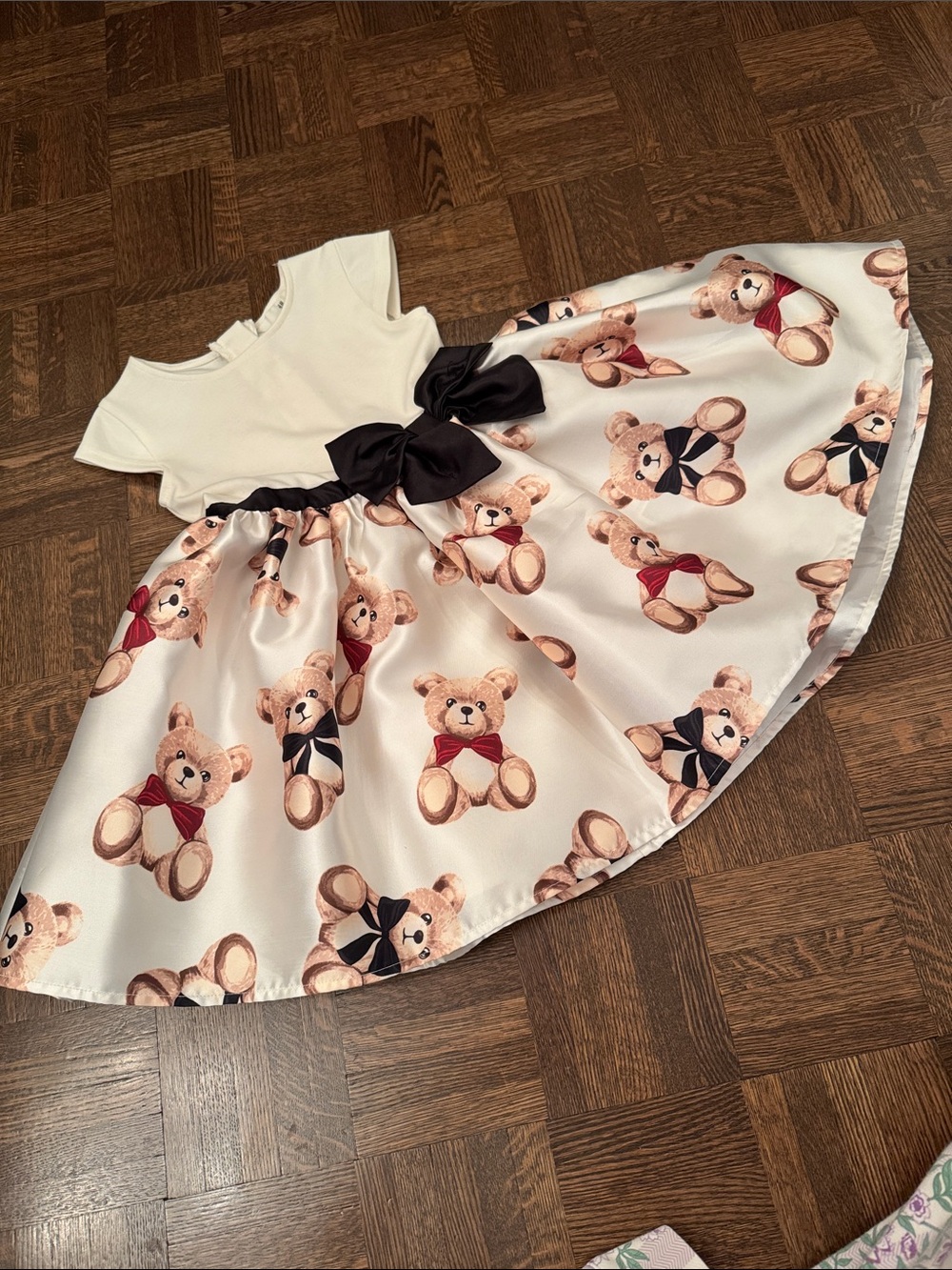 H&M Girls size 3T dress Ivory & Teddy-Print Satin print
